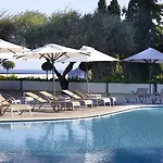 Amus & Ξενοδοχείο 5*