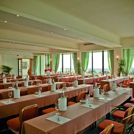 Amus Hotel&spa Hotel