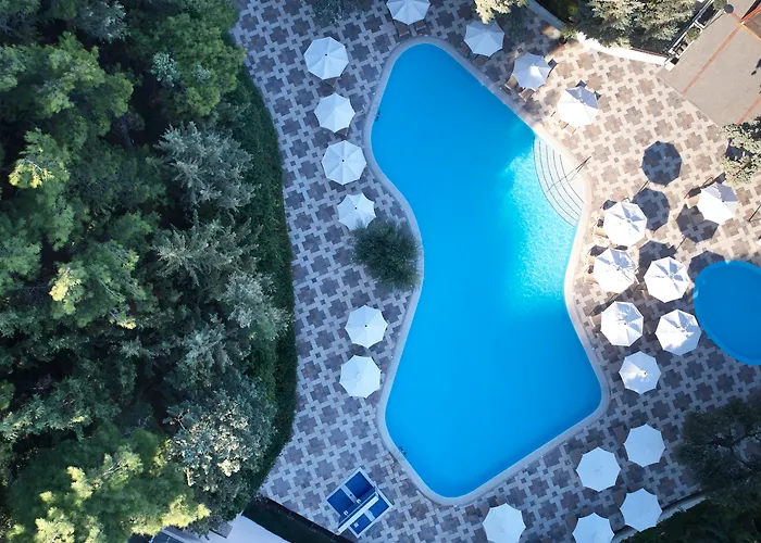 Ξενοδοχείο Amus & 5*