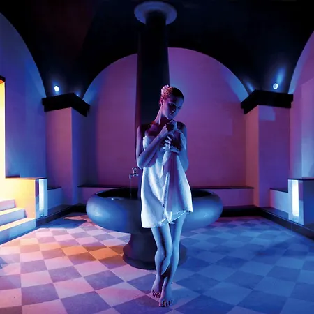 Amus & Hotel Ixia (Rhodes)