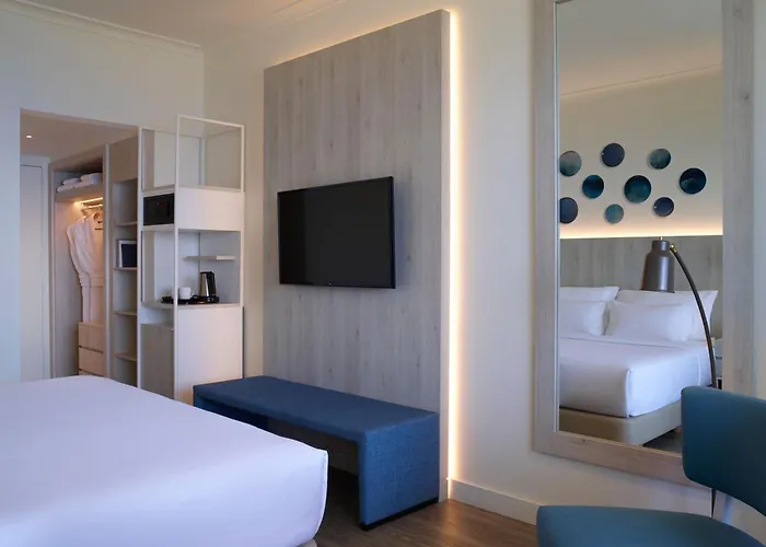 Amus & 5* Ixia (Rhodes)