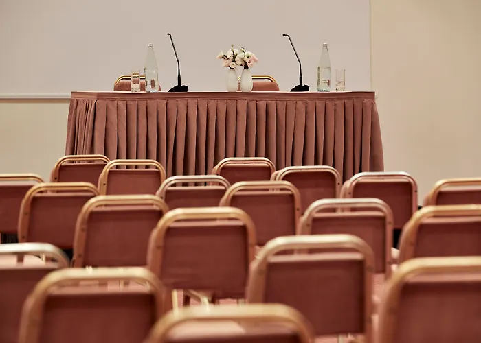 Amus & Hotel Ixia (Rhodes)