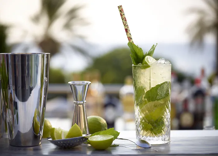 Amus & Ixia (Rhodes)