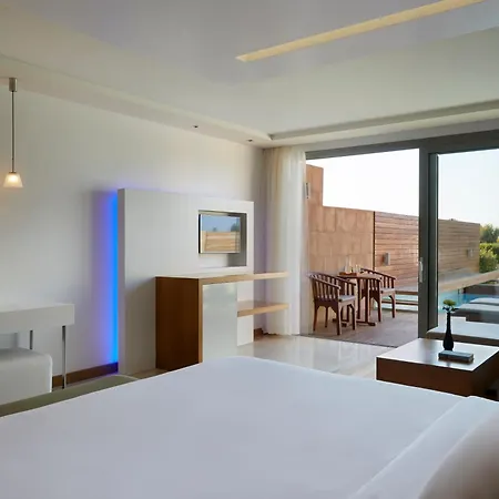 Ξενοδοχείο Amus & 5*