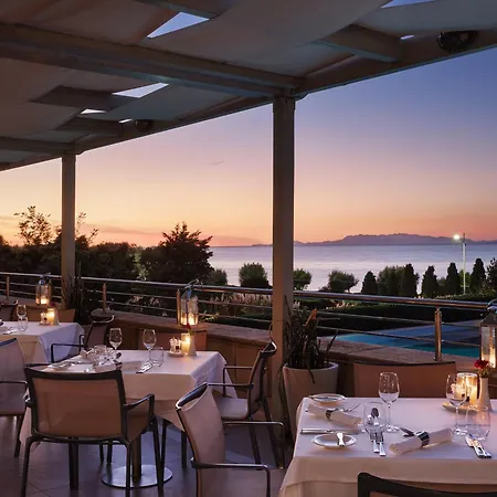 Amus & Ξενοδοχείο