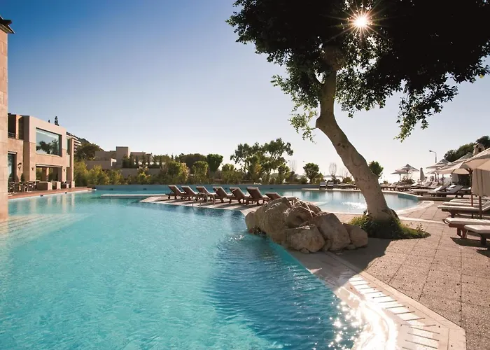 Amus & Ixia (Rhodes)