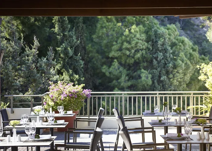 Amus & Hotel Ixia (Rhodes)